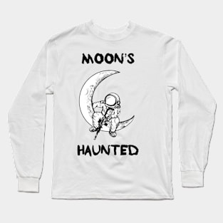 Moons haunted Long Sleeve T-Shirt